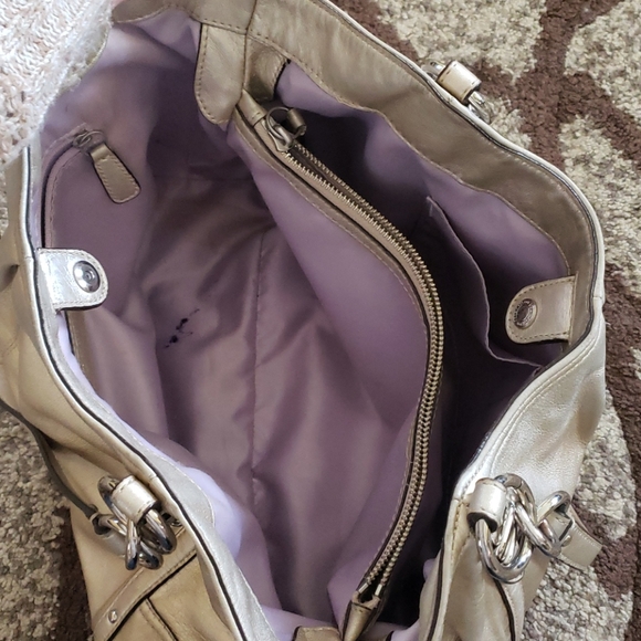 😁Metallic Gold Coach Shoulder Bag😁 - Picture 6 of 14